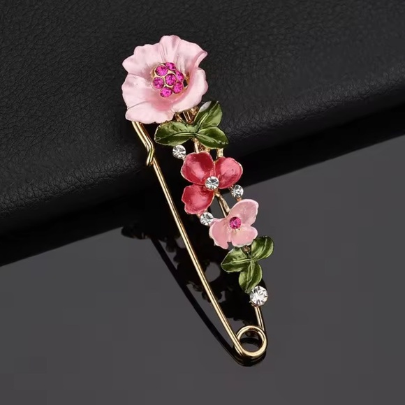 Betsey Johnson Jewelry - Betsey Johnson Floral Pink and Green Brooch Pin